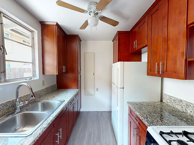 727Ora — Photo 4