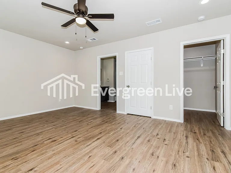 3504 Hilton Dr — Photo 12