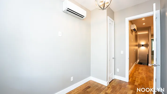 Rented by Nooklyn NYC LLC | media 20