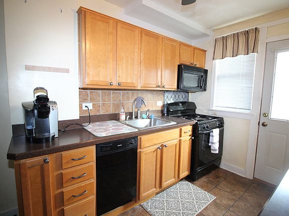5th image of 10953 S Artesian Ave