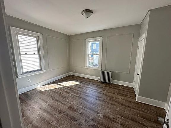 4th image of 100-102 Grand Ave #2L