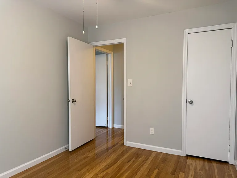 67 Saint Pauls Ave #1 — Photo 15
