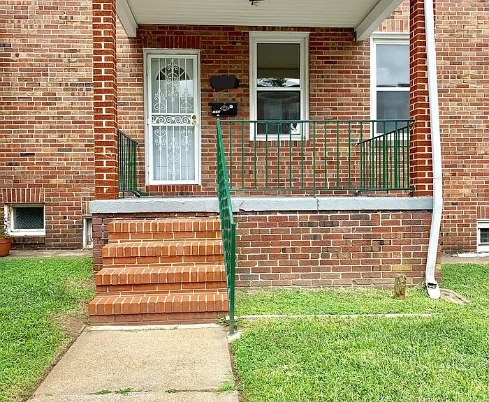 3500 Lyndale Ave — Photo 1