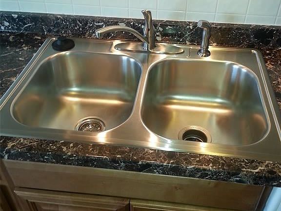3rd image of 431 Riviera Dr #131