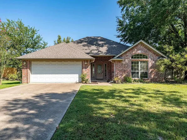 108 Barto St, Arp, TX 75750