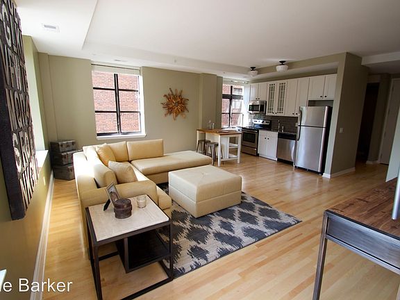 3rd image of 306 S 15th St APT 305