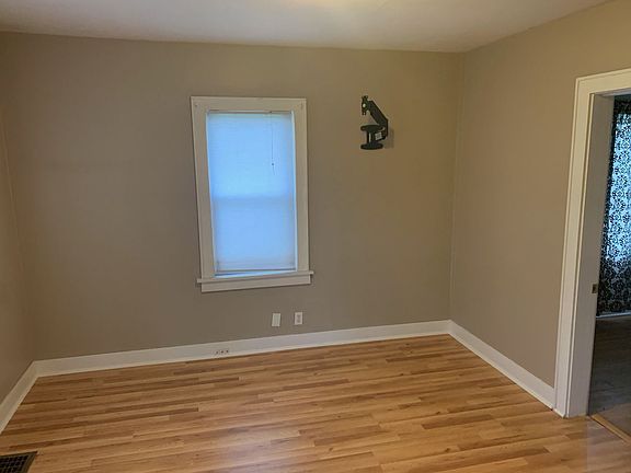 2nd image of 2408 W Reservoir Blvd