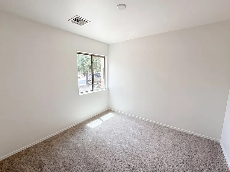 1018 E Lyle Canyon Dr — Photo 11