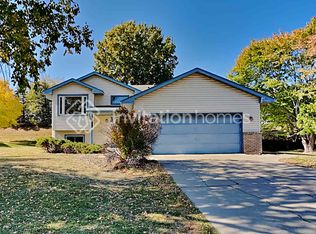 5553 Vinewood Ln N, Plymouth, MN 55442