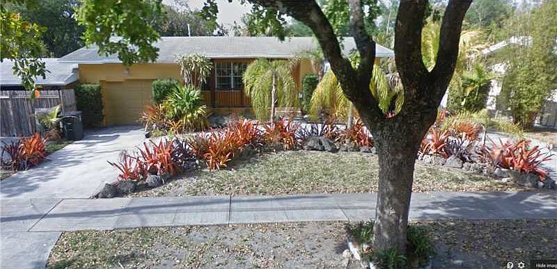 1st image of 965 NE 127th St
