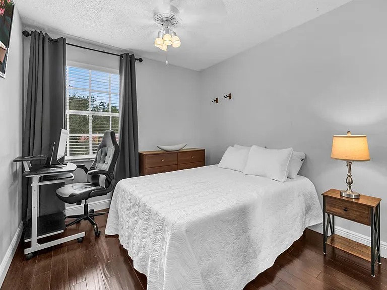 101 Gables Blvd — Photo 18