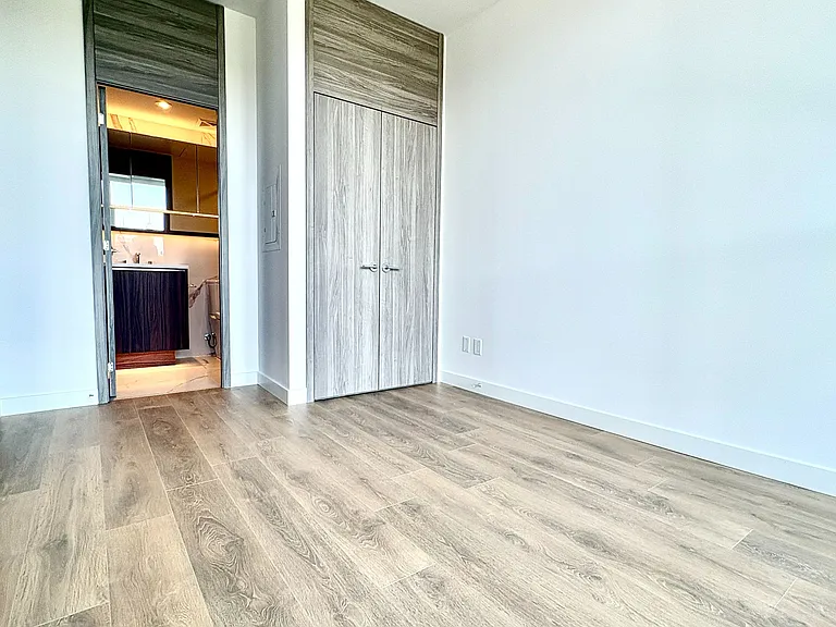 75 Billes Hts #216 — Photo 8