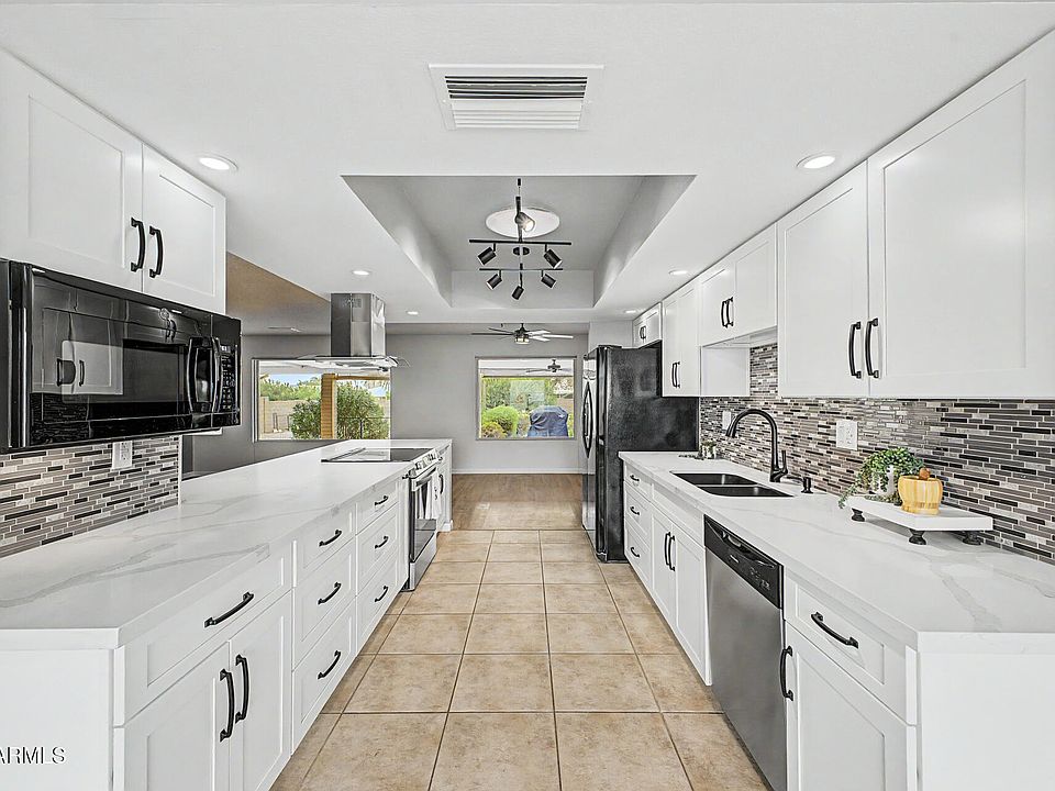 1st image of 9433 W HUTTON Drive