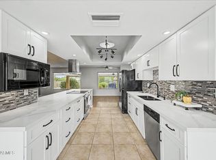 9433 W HUTTON Drive, Sun City, AZ 85351