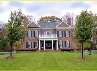 11377 Bayberry Dr, Romeo, MI 48065