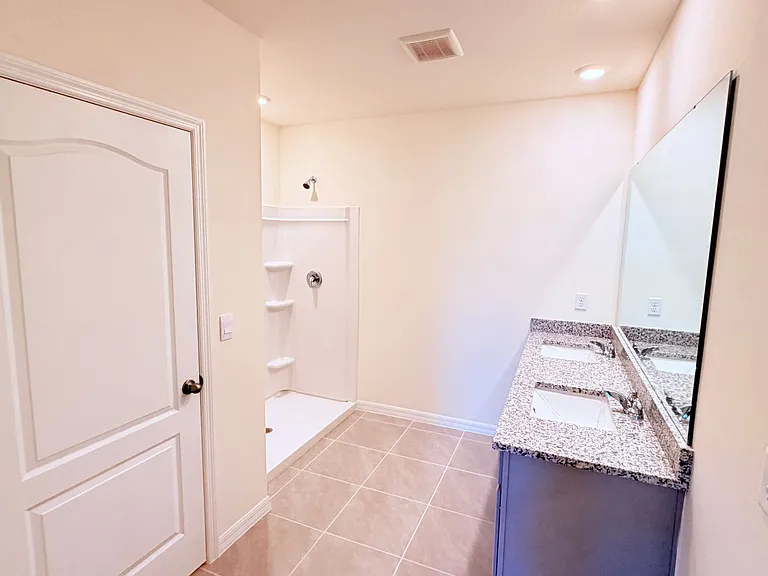 914 Princess Sabal Point — Photo 17