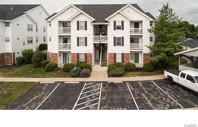 1st image of 16559 Victoria Crossing Dr Unit E