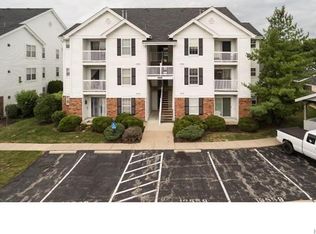 16559 Victoria Crossing Dr UNIT E, Grover, MO 63040