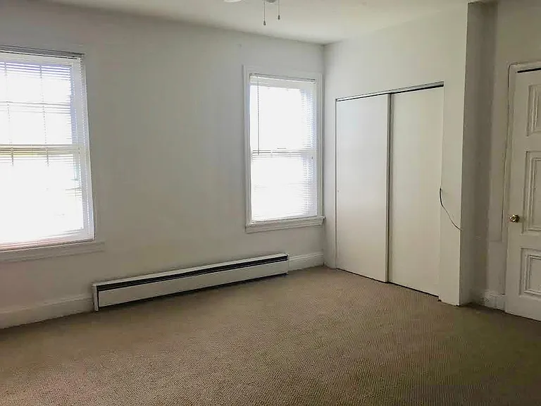 528 N 19th St #3 — Photo 13