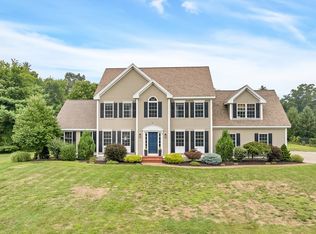 15 Hunt Rd, Kingston, NH 03848