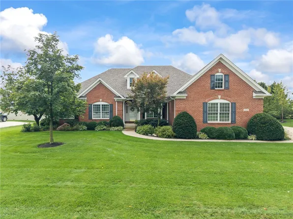 2730 Meadowpoint Dr, Troy, OH 45373