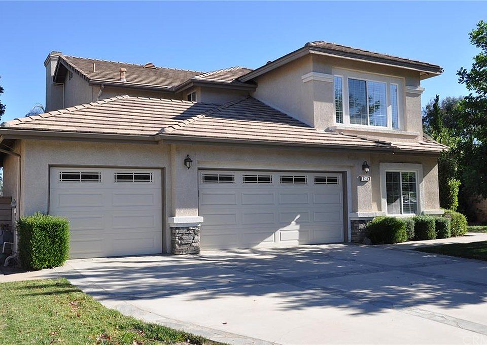 1st image of 1585 Dianne Ln