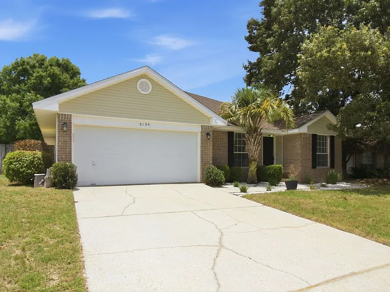 5135 Whitehurst Ln — Photo 2
