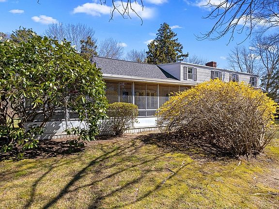 4th image of 15 Coles Ln