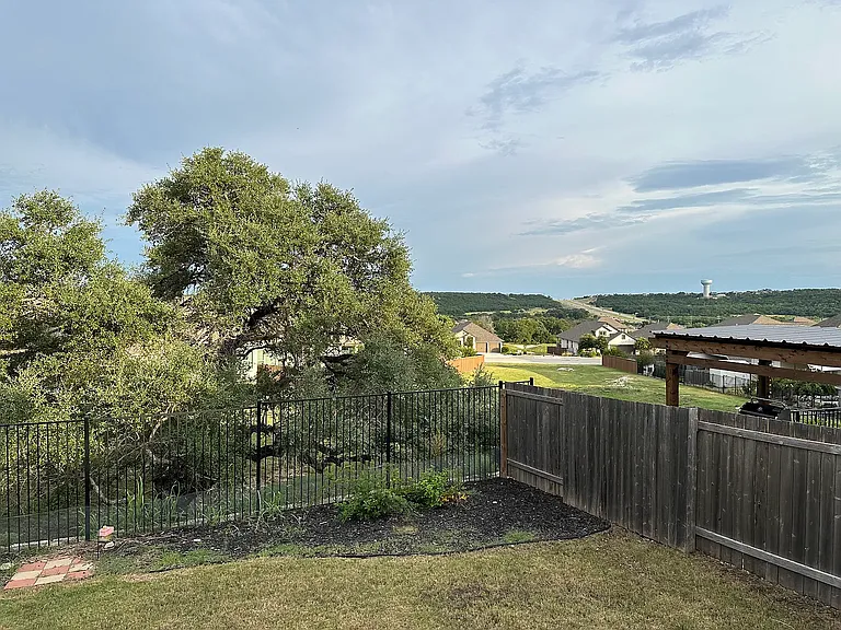 441 Saturnia Dr — Photo 47