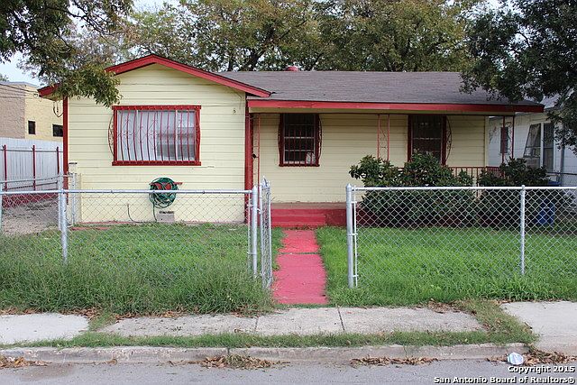 1st image of 714 SW 24th St