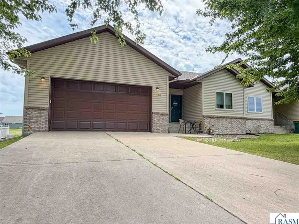712 W Main St, Arlington, MN 55307