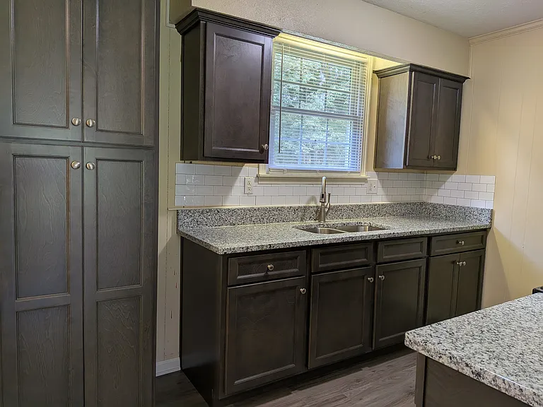 159 Ravenwood Cir — Photo 3