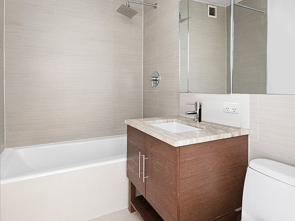 5th image of 505 W 47th St #2BS