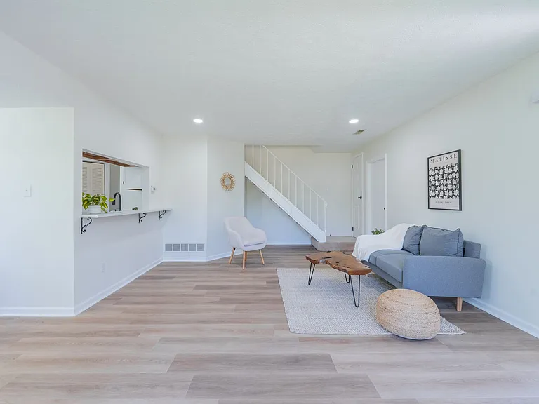 3123 S Eden Dr — Photo 6