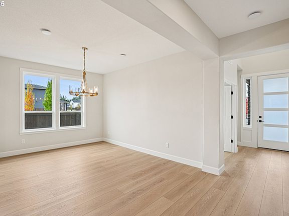 5th image of 17112 NE 82nd St