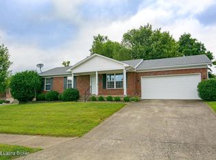 3107 Pine Trace Ct, Louisville, KY 40272