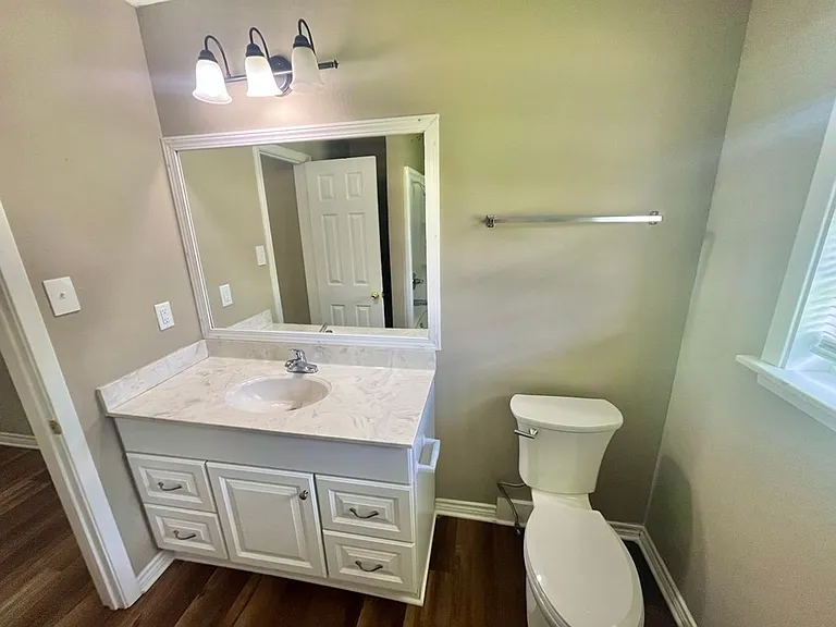 117 E Hoyt Dr — Photo 20