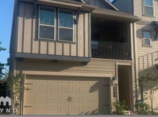 10947 Cannes Memorial Dr, Houston, TX 77043