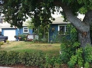 377 Ralcam Pl, Costa Mesa, CA 92627