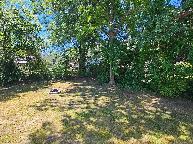 24 Cavalier Rd — Photo 11