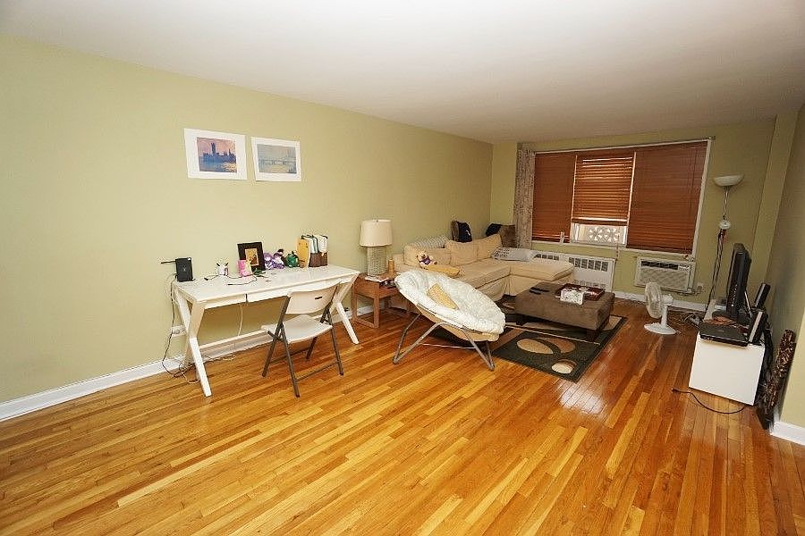 1st image of 11011 72nd Ave