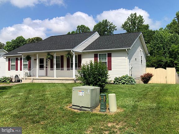 2nd image of 833 Yardley Dr