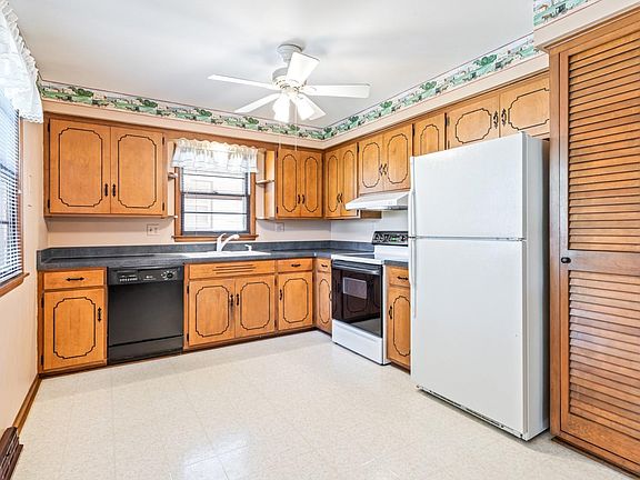 4th image of 1823 Beckett Pl