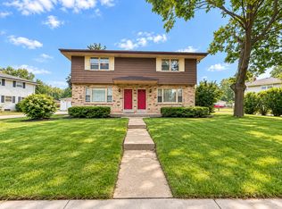 6021 N 109th St, Milwaukee, WI 53225