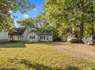 11215 W 61st Pl, Shawnee, KS 66203