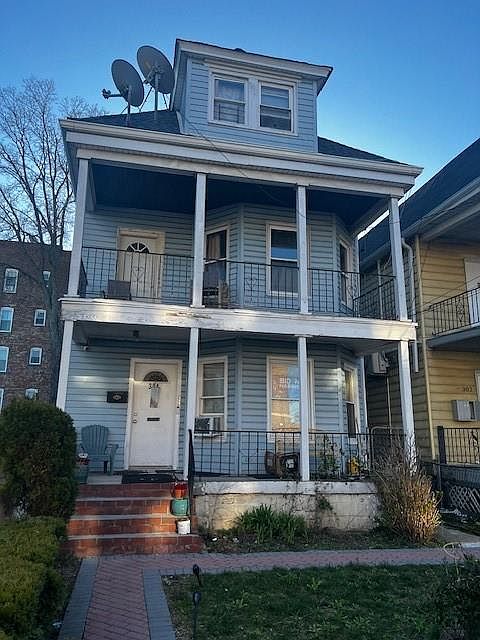 1st image of 304 S 1st Avenue
