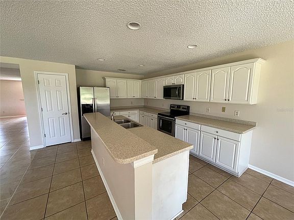 5th image of 7839 Falabella Ct