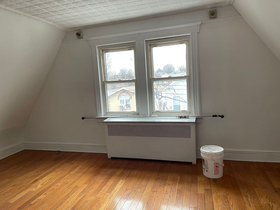 2nd image of 1842 120th St #3