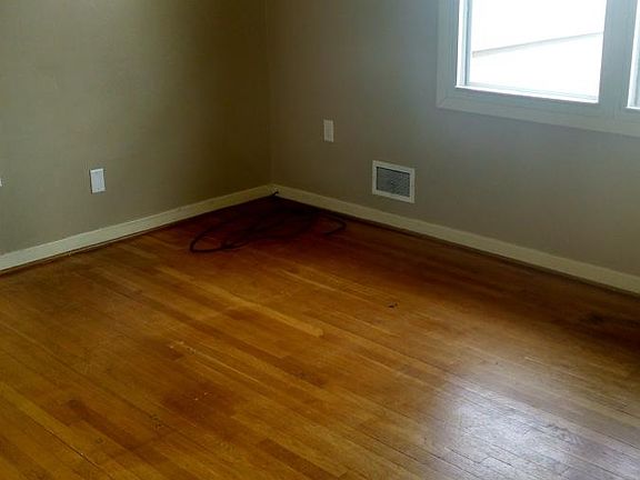 Bedrooms all have Hardwood Floors