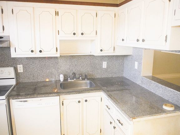 5th image of 606 SW Natura Blvd APT 210
